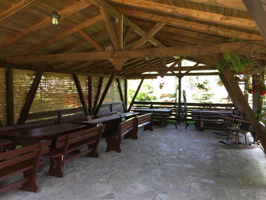 Conacul Domnitei Hotel Voronet Esterno foto