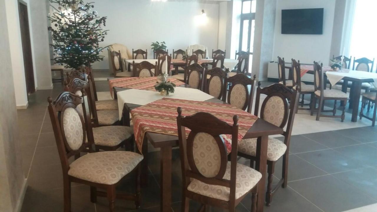 Conacul Domnitei Hotel Voronet Esterno foto