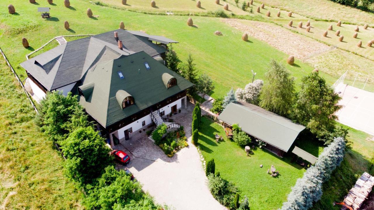 Conacul Domnitei Hotel Voronet Esterno foto