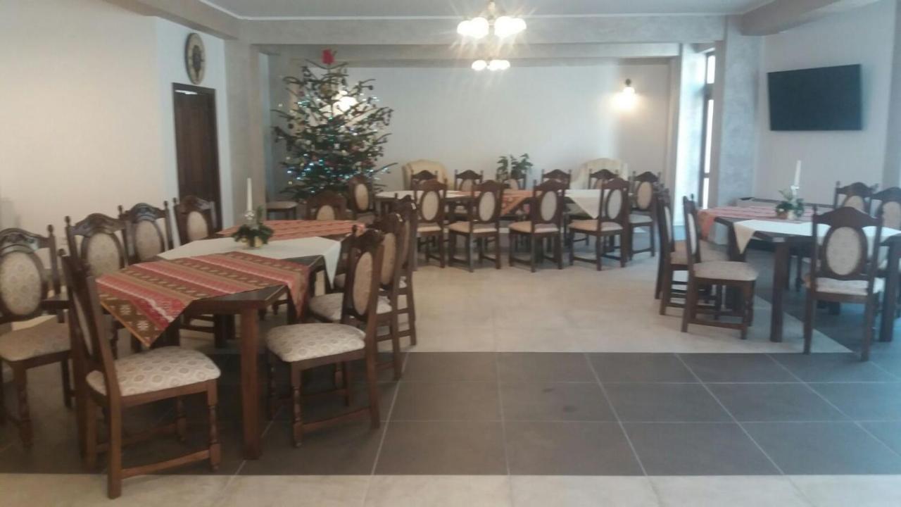 Conacul Domnitei Hotel Voronet Esterno foto