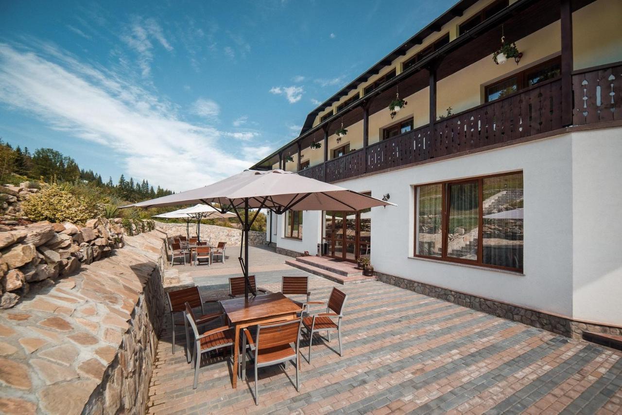 Conacul Domnitei Hotel Voronet Esterno foto