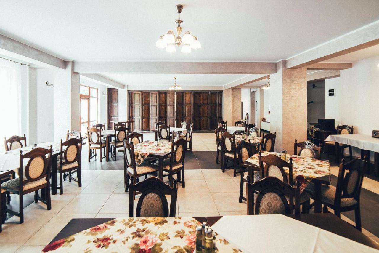 Conacul Domnitei Hotel Voronet Esterno foto