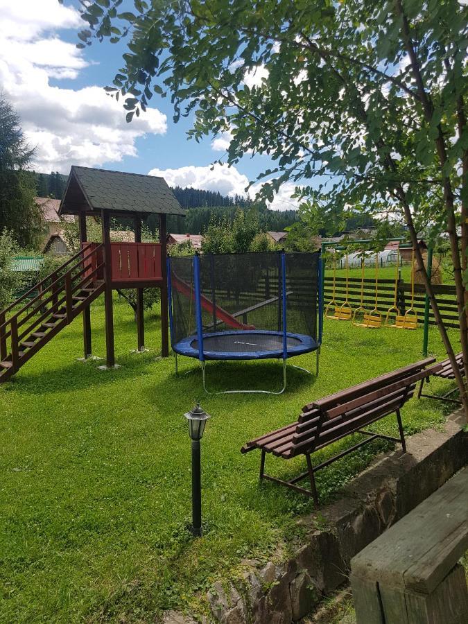 Conacul Domnitei Hotel Voronet Esterno foto