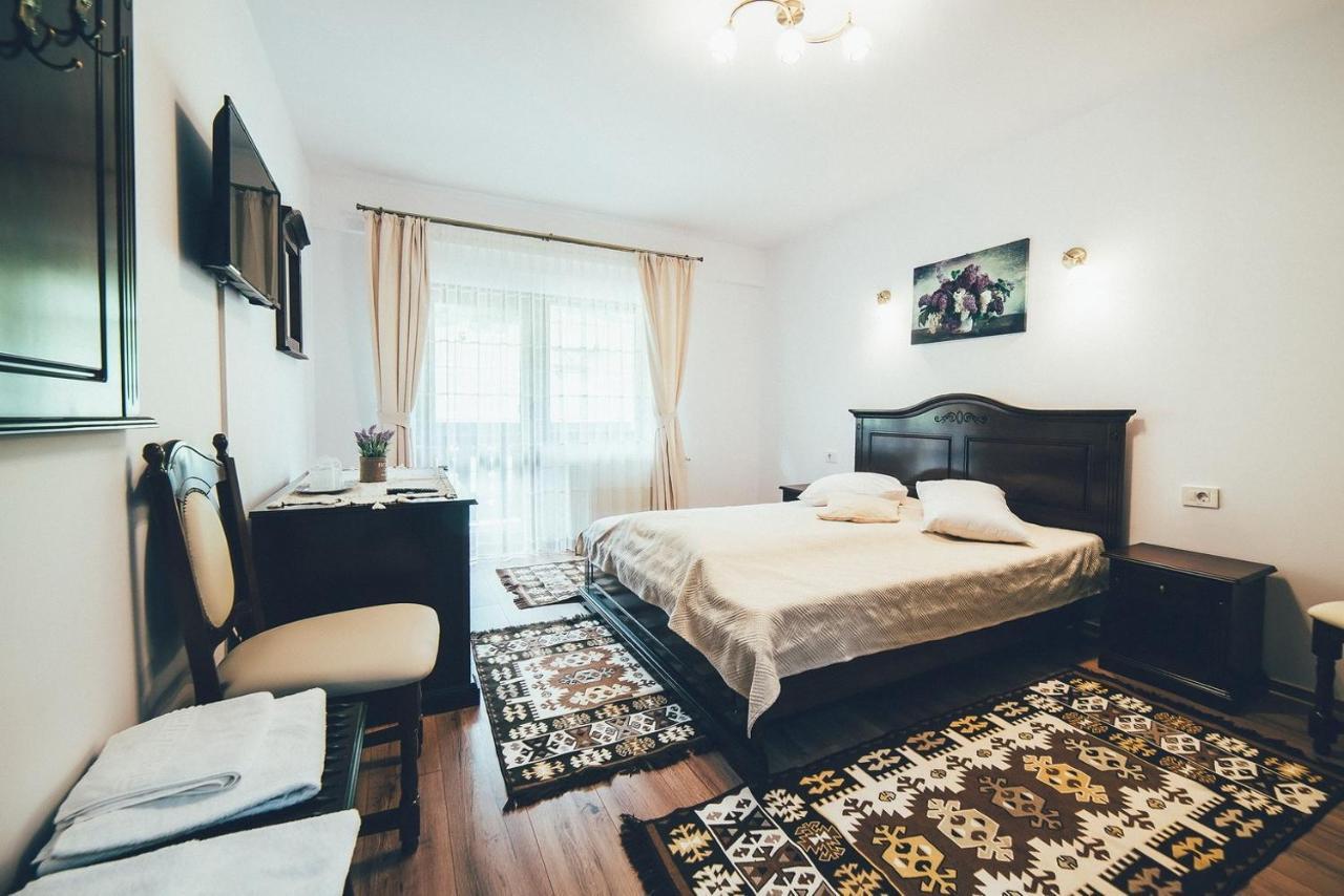 Conacul Domnitei Hotel Voronet Esterno foto